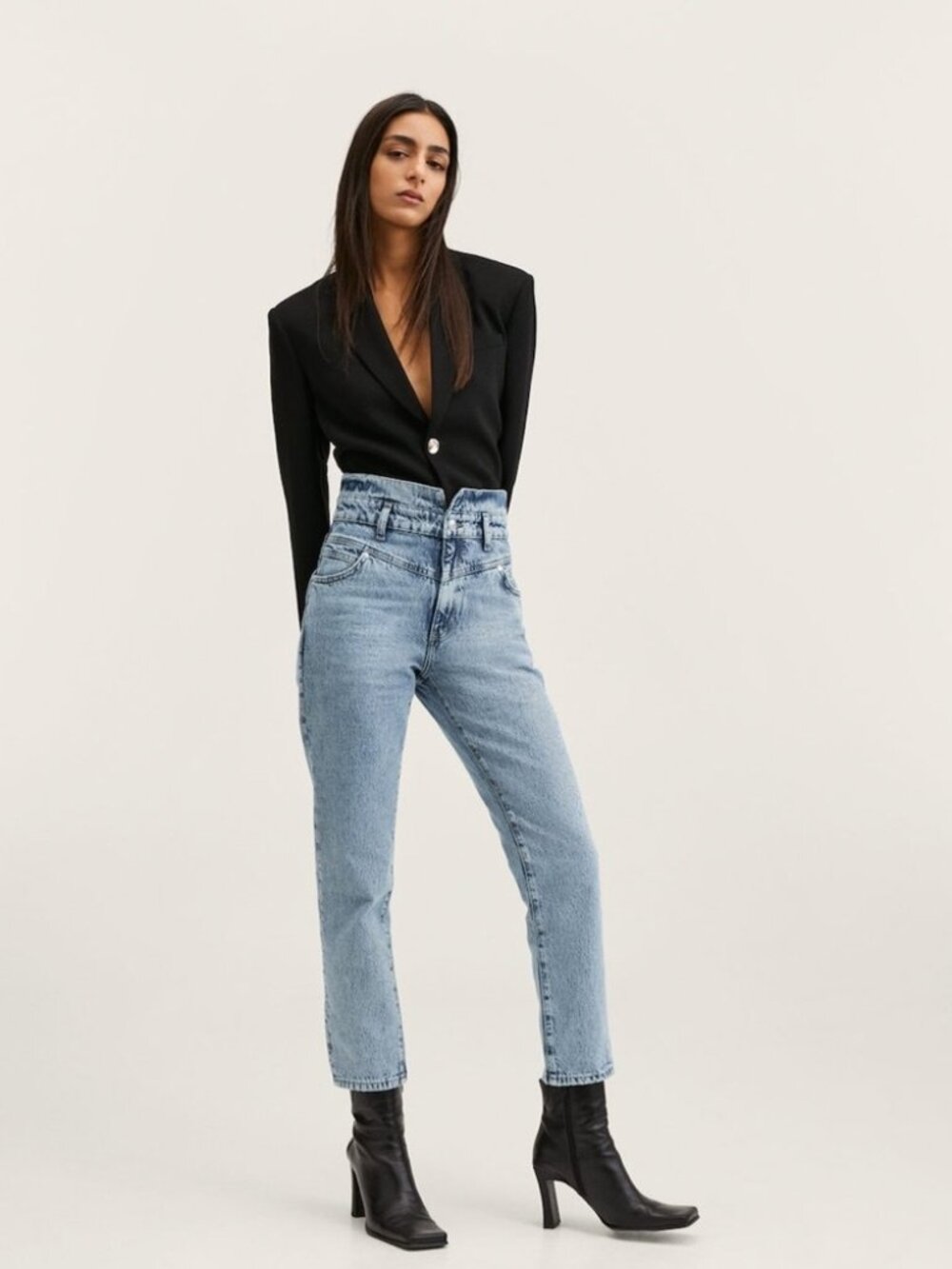 MNG Mango High-Waisted V-Yoke Front Jeans | Light Wash Vintage Style Mom Jeans